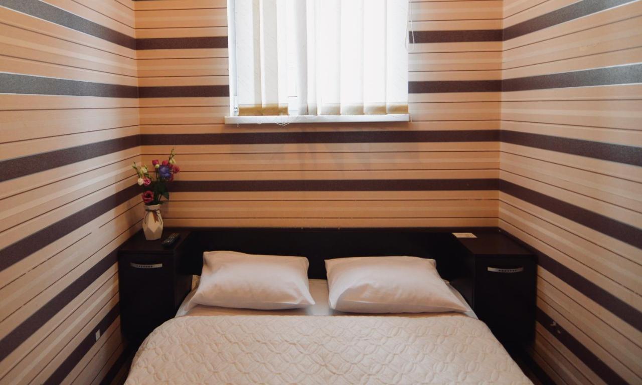 Uno Apart Hotel Kiev Exterior foto